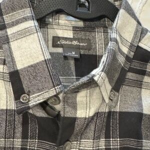 Eddie Bauer Men's Plaid Button-Down Long Sleeve Collared Flannel Shirt Size Med